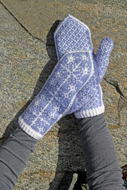 Damvantar Snöflinga