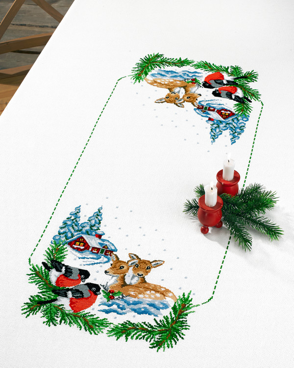 Broderikit Middagsduk Ute i snön